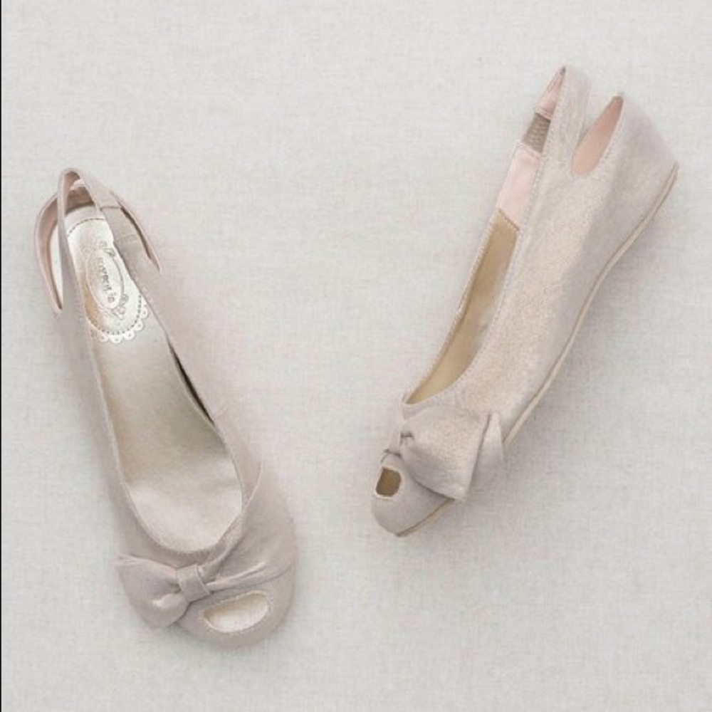 NEW Joyfolie Pale Gold Mia Ballet Flat - Size 7